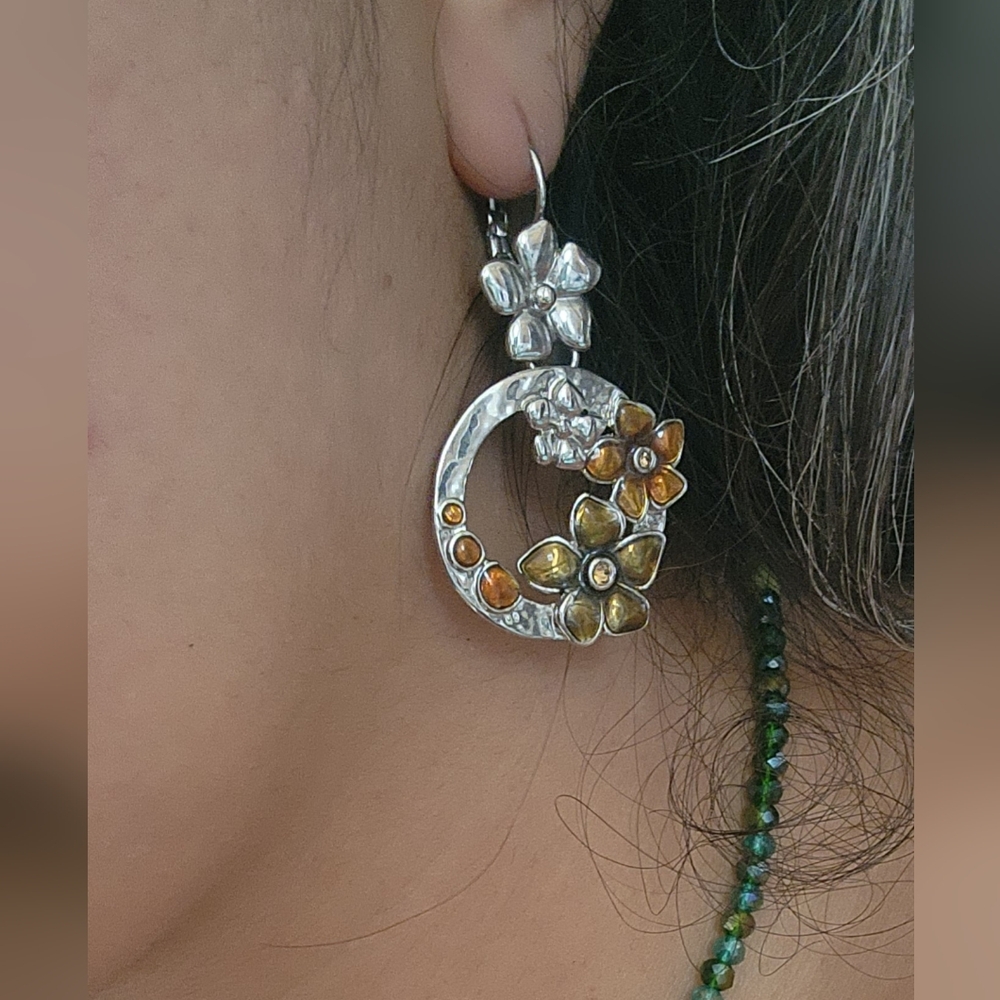 Beautiful spring flowers earings